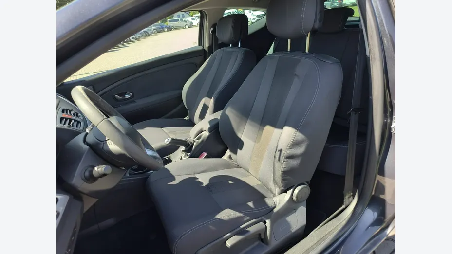 RENAULT Megane -