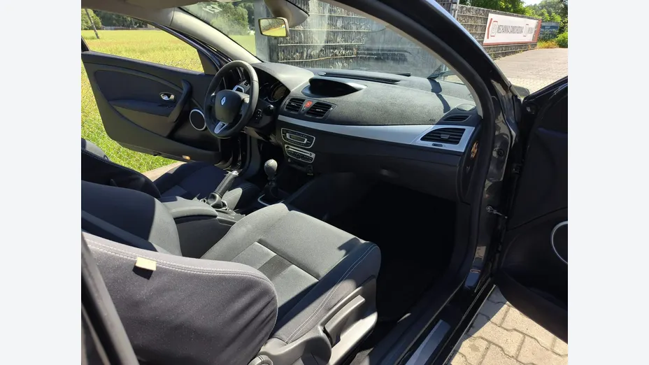 RENAULT Megane -
