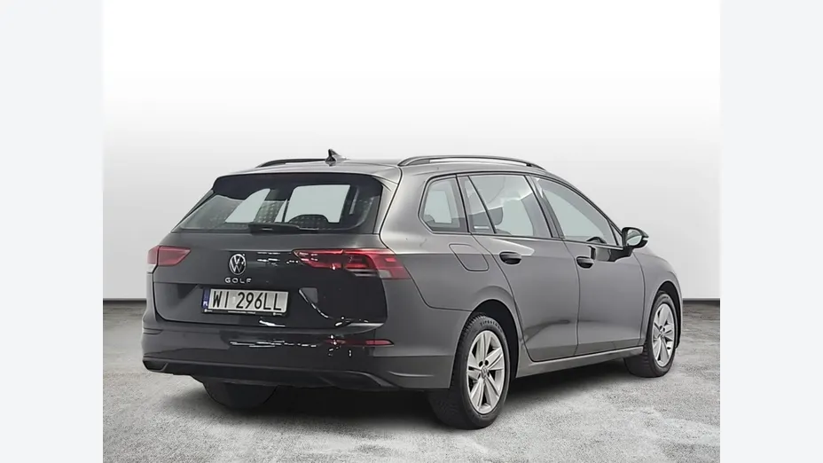 VOLKSWAGEN Golf -