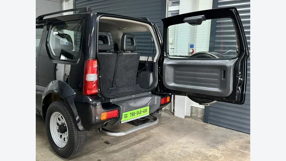 SUZUKI Jimny -