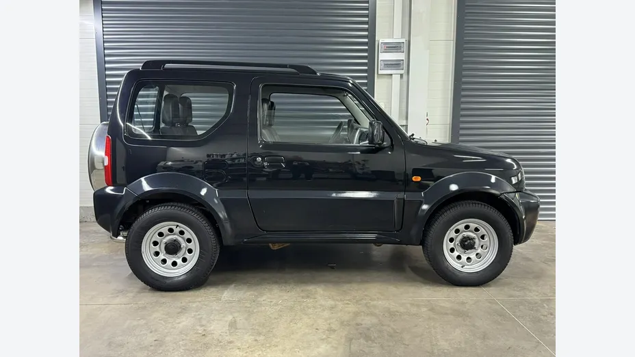 SUZUKI Jimny -