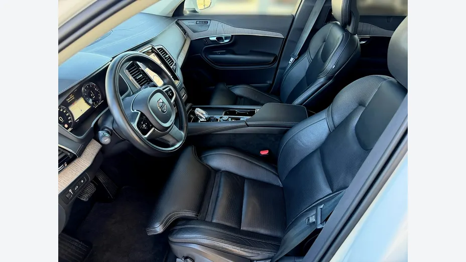 VOLVO XC90 -