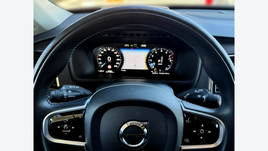 VOLVO XC90 -