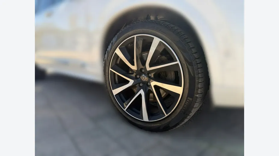 VOLVO XC90 -