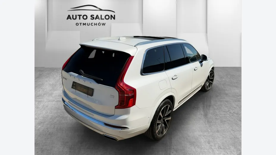 VOLVO XC90 -