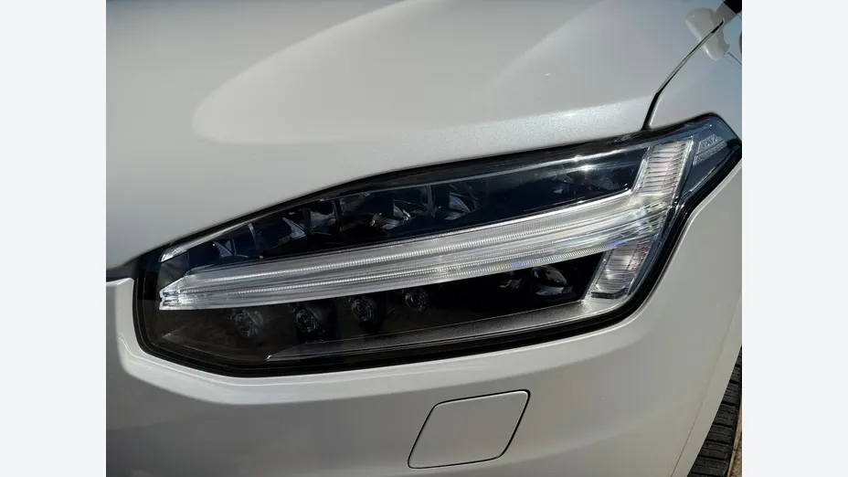 VOLVO XC90 -