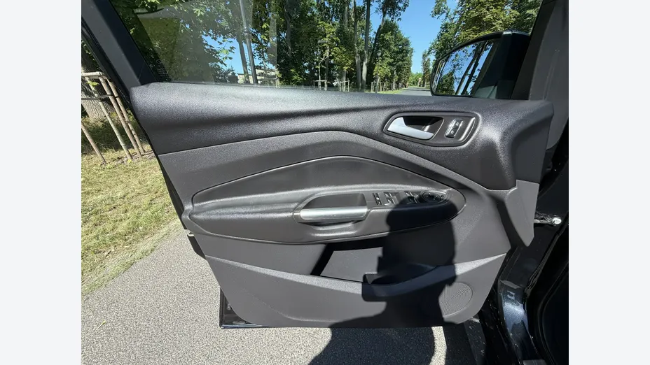 FORD Kuga -