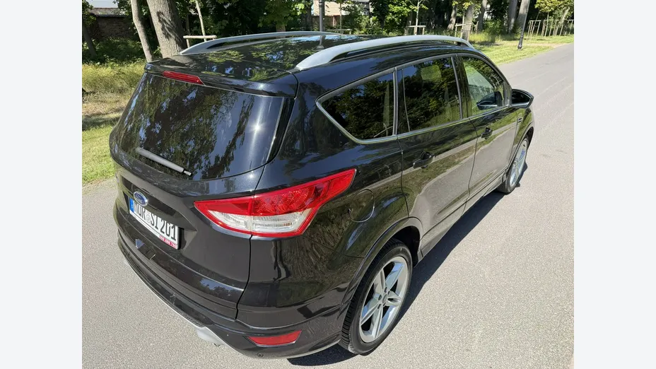 FORD Kuga -