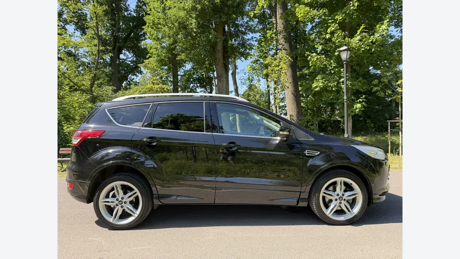 FORD Kuga -