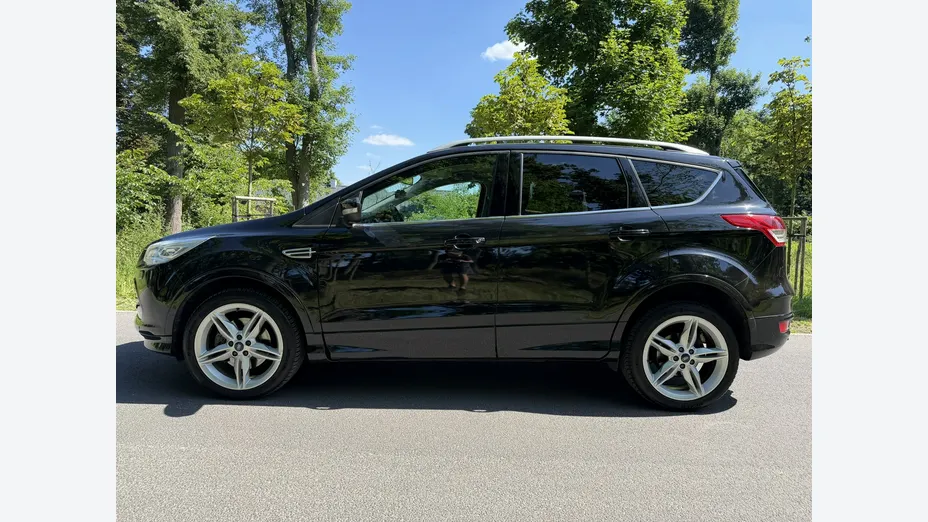 FORD Kuga -