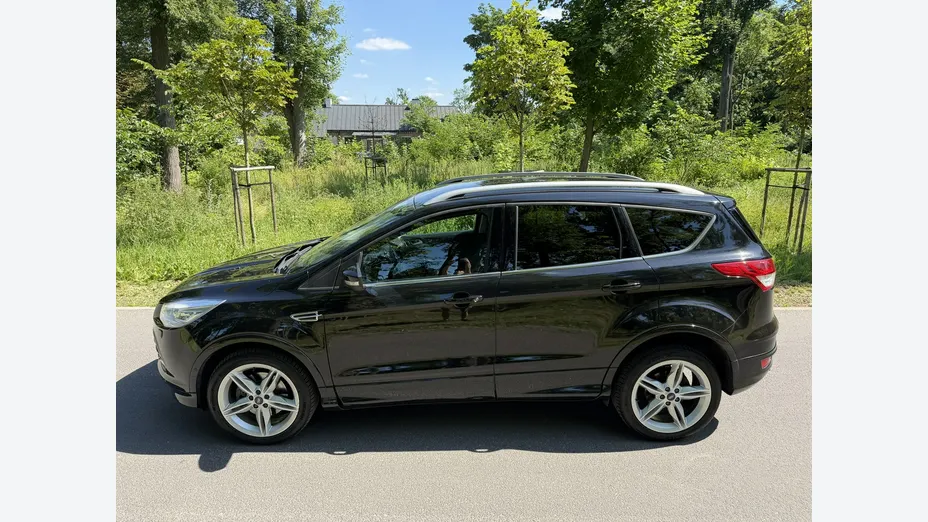 FORD Kuga -
