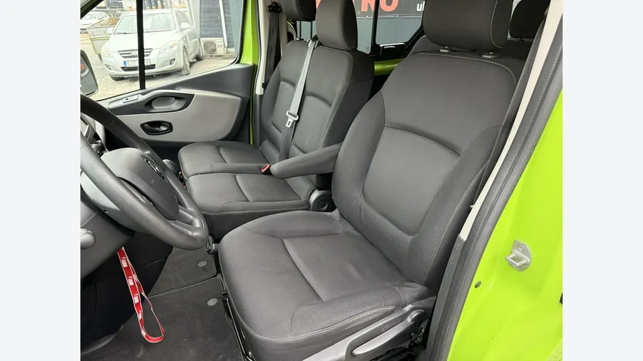 RENAULT Trafic -