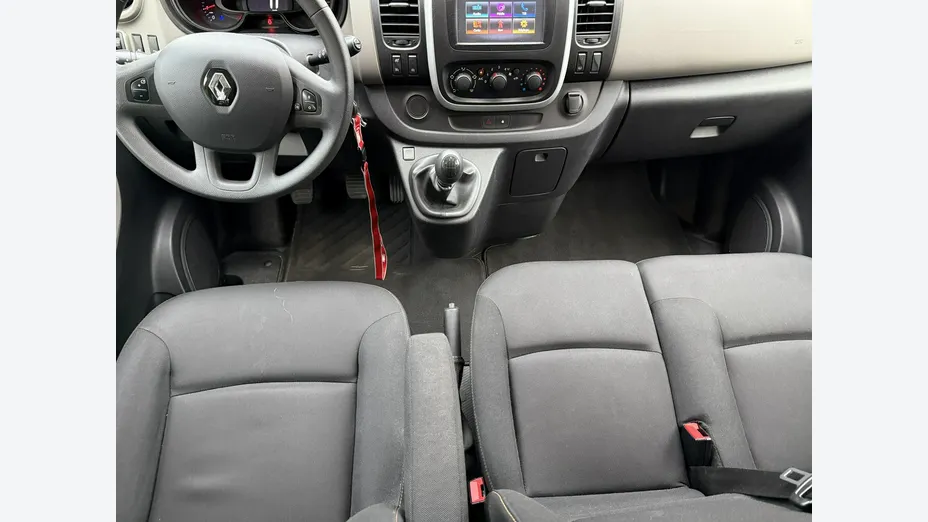 RENAULT Trafic -