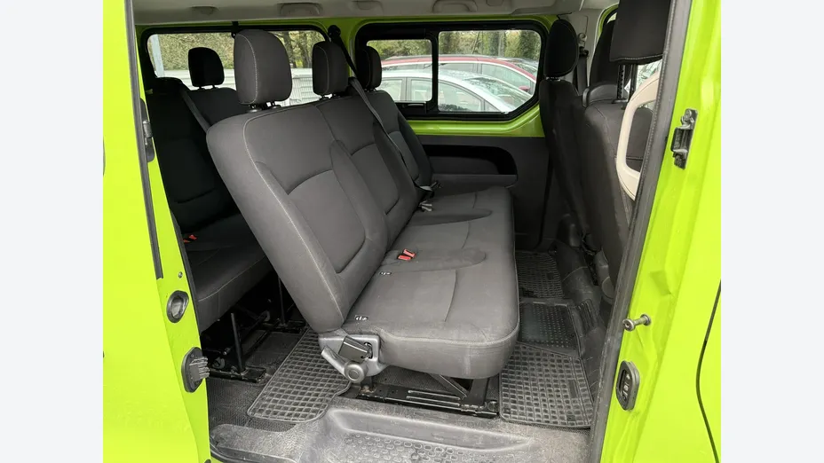 RENAULT Trafic -