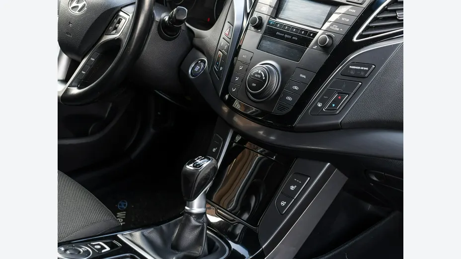 HYUNDAI i40 -
