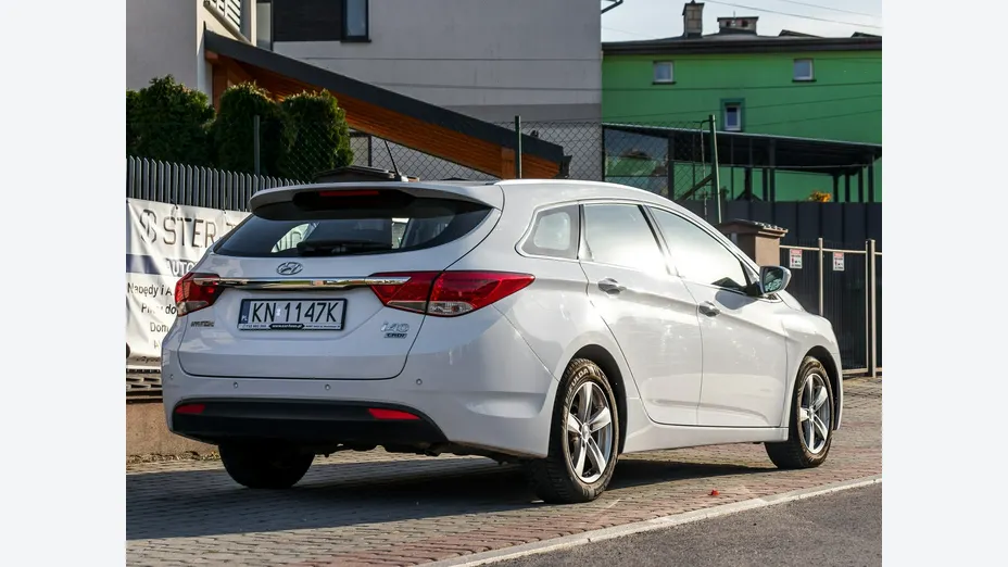 HYUNDAI i40 -