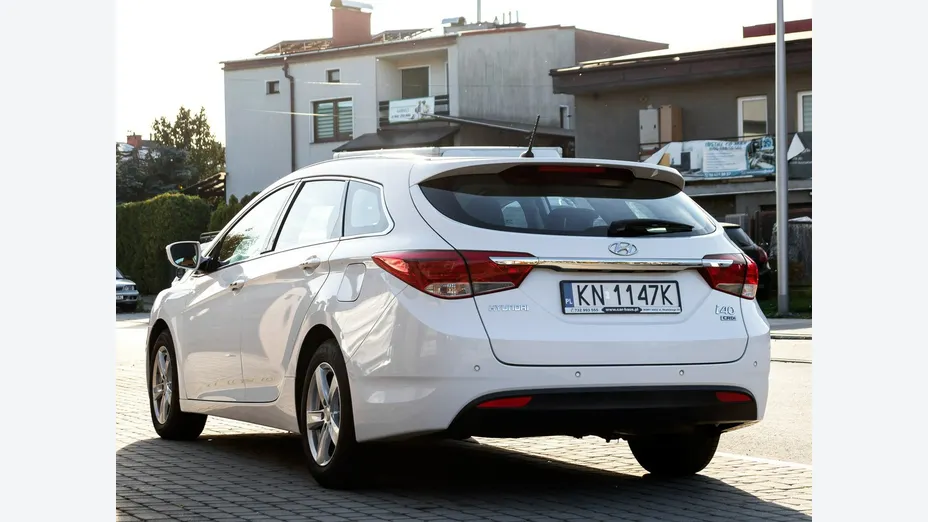HYUNDAI i40 -