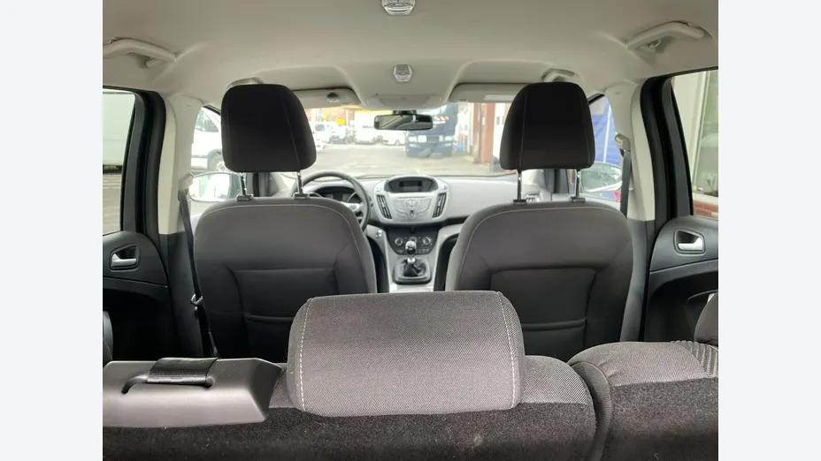 FORD Kuga -