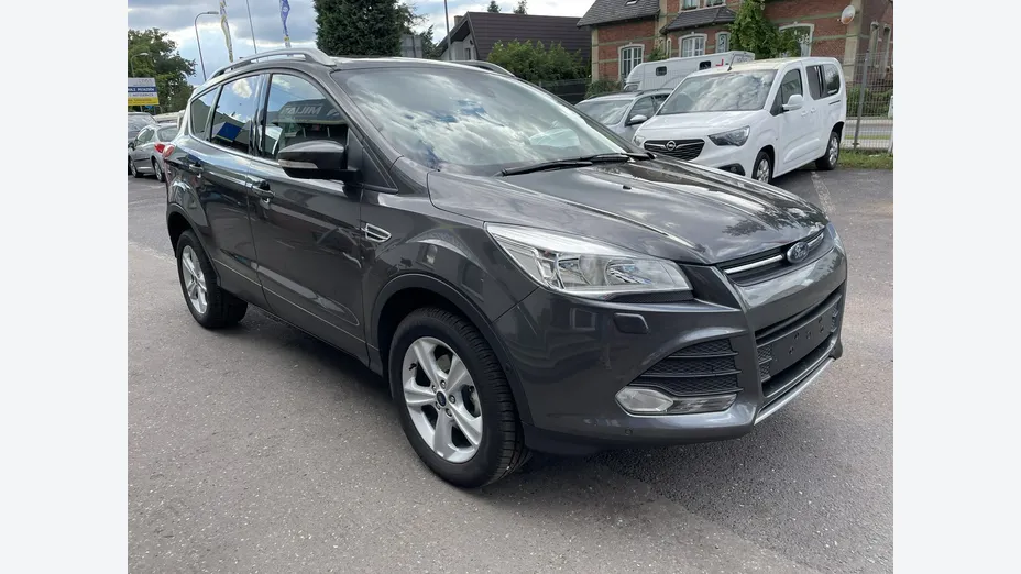 FORD Kuga -