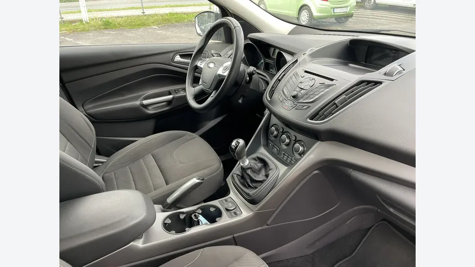 FORD Kuga -