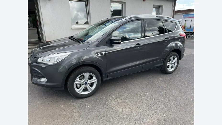 FORD Kuga -
