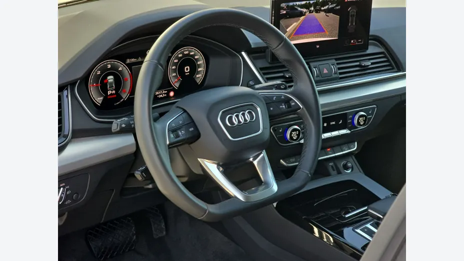 AUDI Q5 -