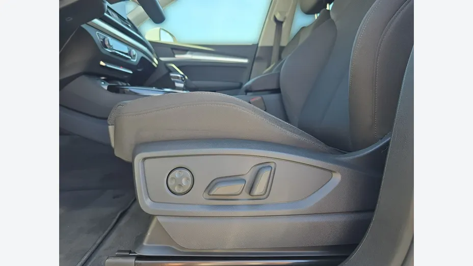 AUDI Q5 -