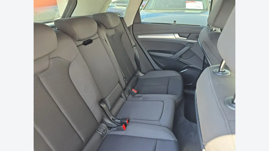 AUDI Q5 -