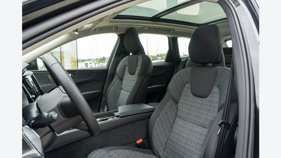 VOLVO XC60 -
