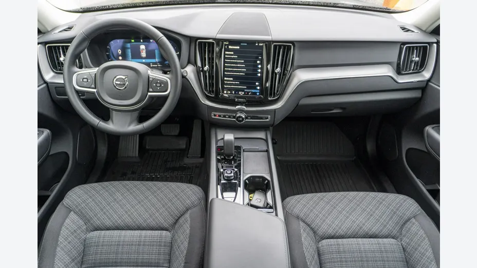 VOLVO XC60 -