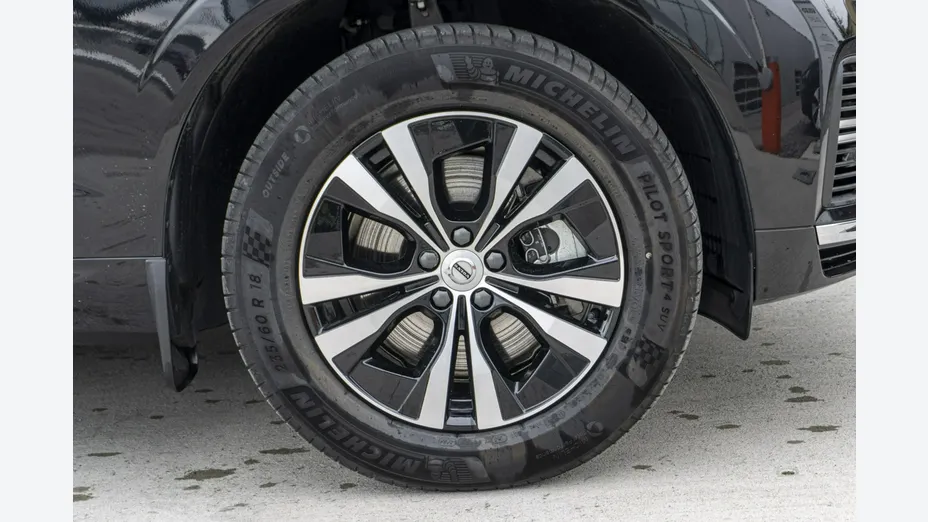 VOLVO XC60 -