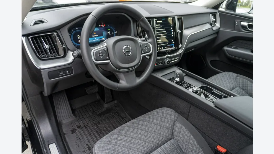 VOLVO XC60 -