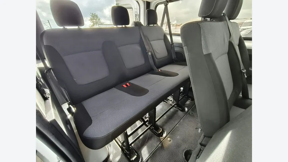 OPEL Vivaro -