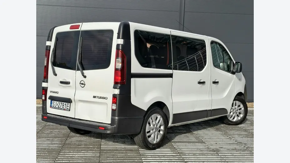 OPEL Vivaro -