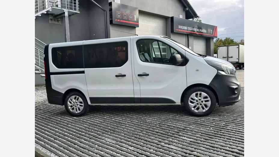OPEL Vivaro -