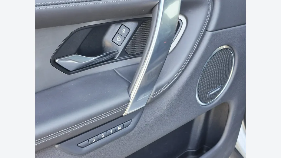LAND ROVER Discovery Sport -