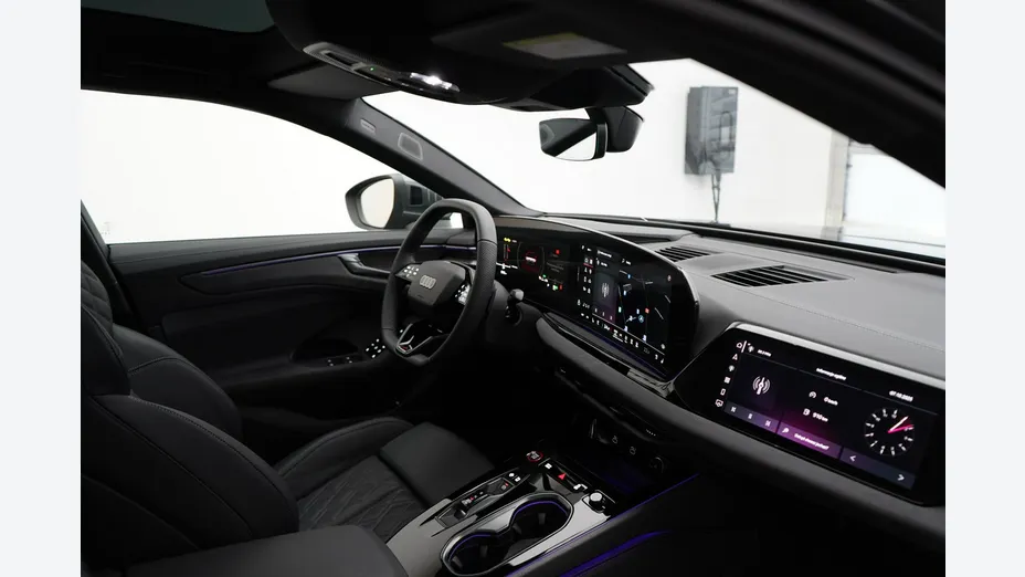 AUDI A6 -