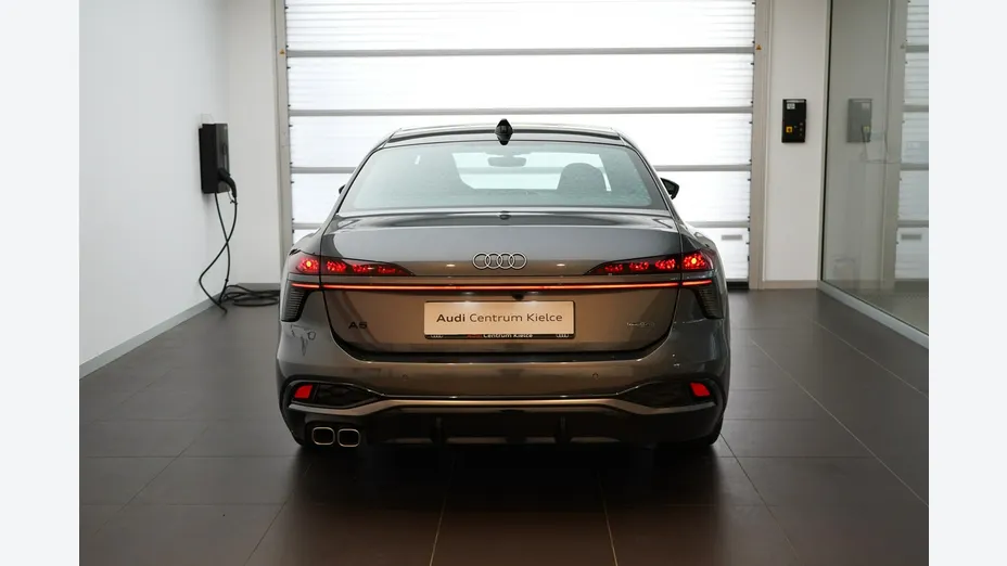 AUDI A6 -