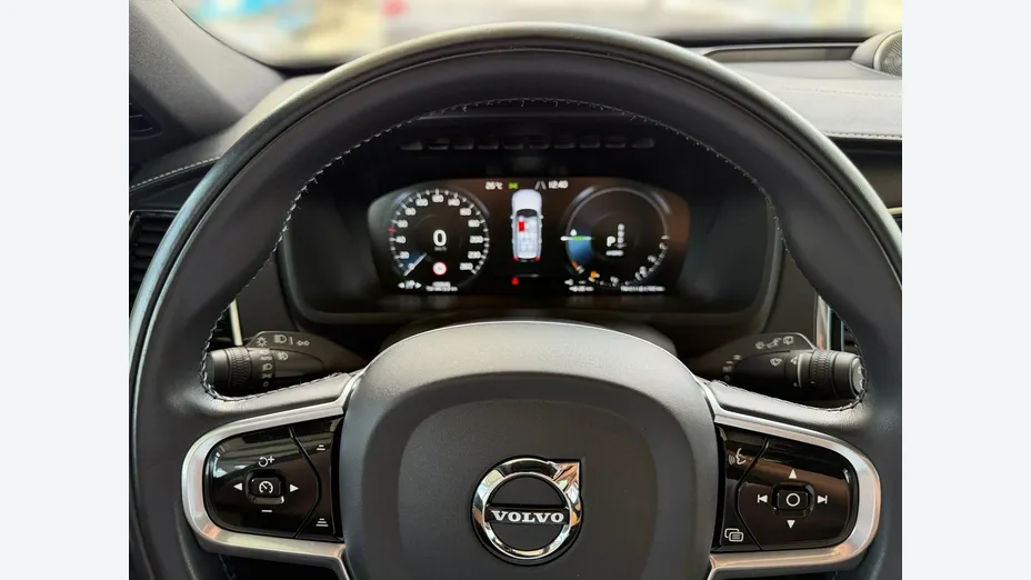 VOLVO XC90 -