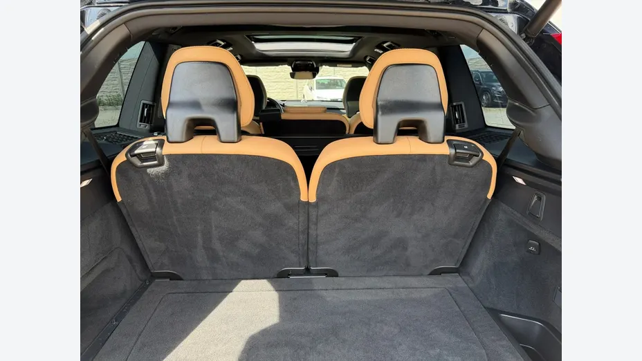 VOLVO XC90 -