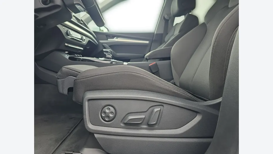 AUDI Q5 -