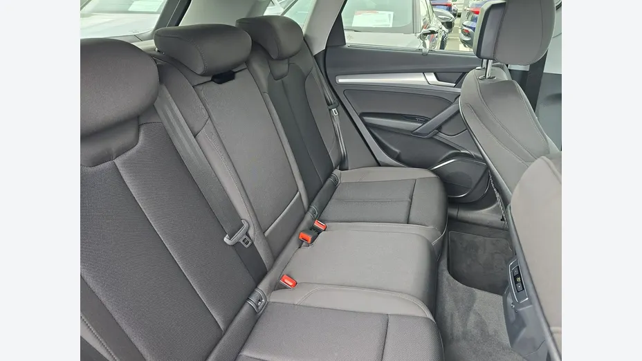 AUDI Q5 -