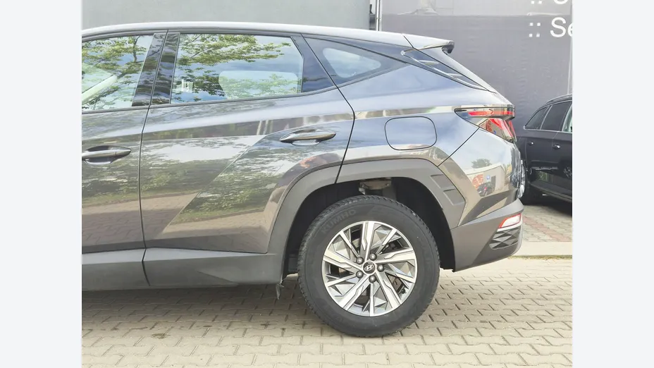 HYUNDAI Tucson -