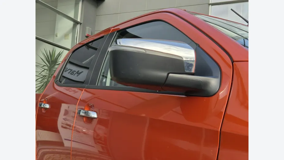ISUZU D-Max -