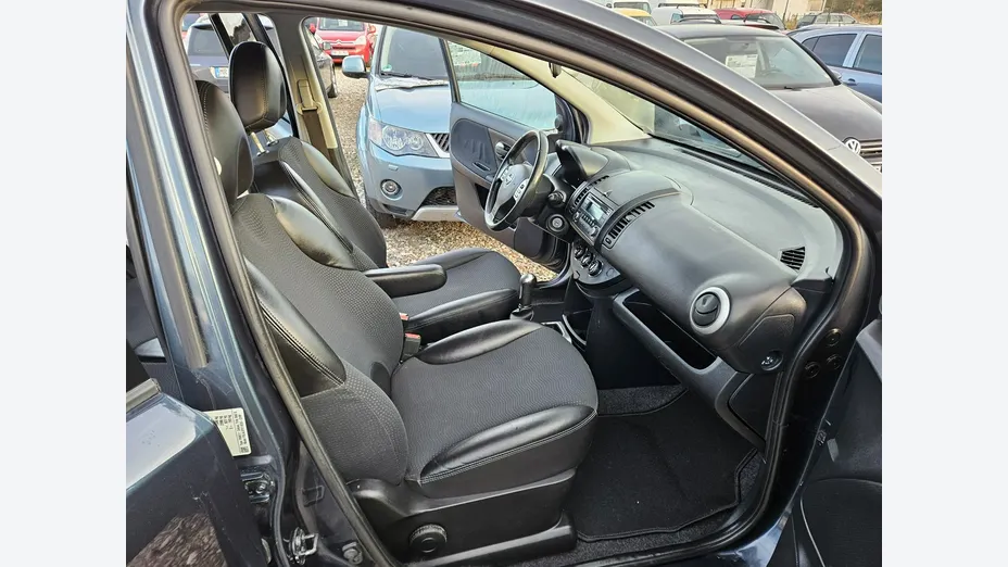 NISSAN Note -