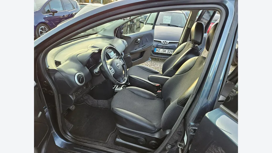 NISSAN Note -