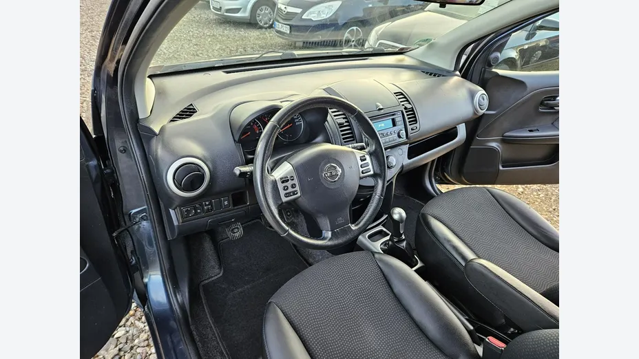 NISSAN Note -