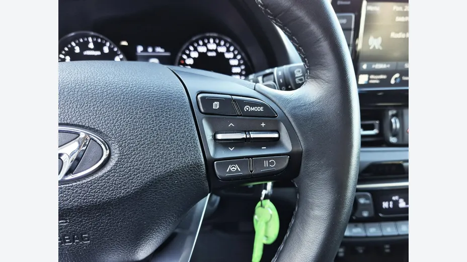 HYUNDAI i30 -