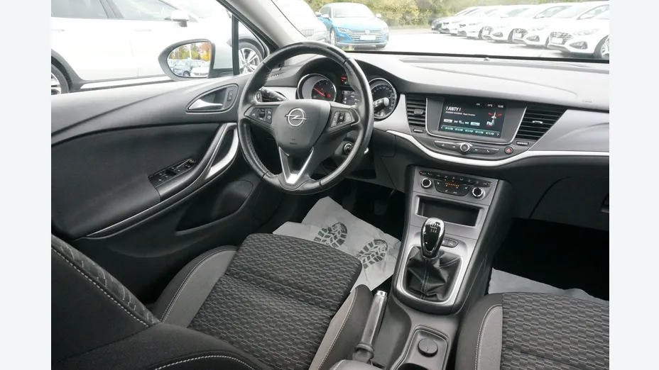 OPEL Astra -