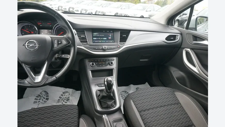 OPEL Astra -